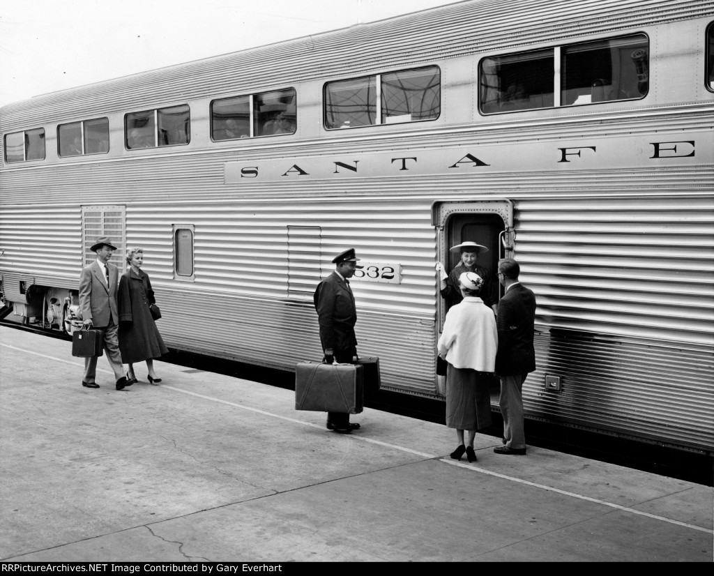 ATSF Hi-level Coach #532 - Atchison, Topeka & Santa Fe